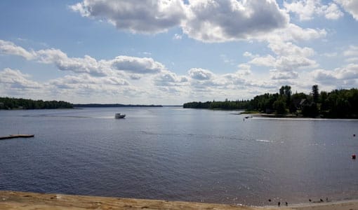 vue plage lac quai bateau vue lac bateau plage